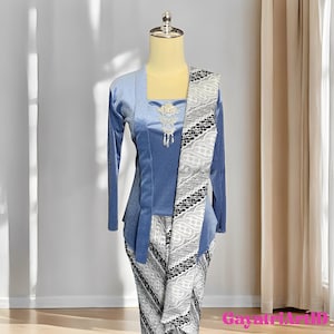 New Soft Velvet Kutu Kebaya Elegant Elegant Suit, Kebaya Dress, Kebaya Modern, Kebaya Encim, Kebaya Set