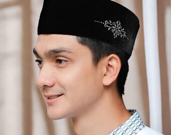 Puspa AC Painted Men's Cap 9 cm High, Comfortable to Wear, Muslim Knit Cap, Religious Cap, Handmade Peci, Muslim Beanie