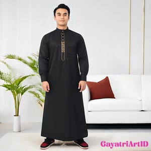 Men&#39;s Slimfit Robe with Elegant Long Sleeve Embroidered Robe, Islamic Clothing, Mens Thobe, Muslim Fashion, Traditional Wear