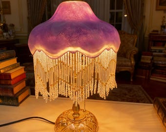 Lámpara de mesa con borlas de vidrio morado hecha a mano: lámpara de noche retro