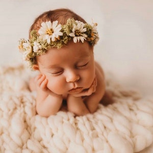 Daisy moss and daisey flower crown for newborn photography props headband tieback