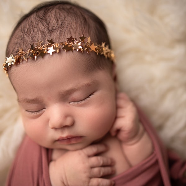 Nœud de bandeau pour nouveau-né Estella avec étoiles dorées et strass