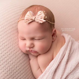 Bennie collection shell pink waffle weave stretch newborn wrap posing fabric wrap and newborn tieback bow
