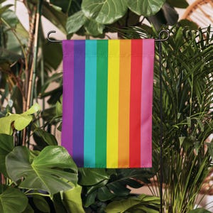 Klassieke Pride-vlag - 12 x 17 inch - Levendig buitendecor voor in de tuin - LGBTQ-banner regenboog