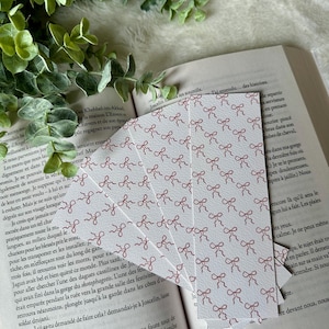 Knot bookmark