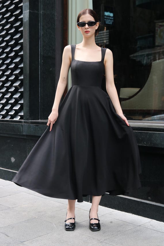 black fitted summer dress Women's Elegant Sleeveless Black Fitted Summer Dress, Elegant Stand Collar Formal Evening Gown, Commute Slit Formal Evening Dress, Thin Dress, (Belt Not Included)