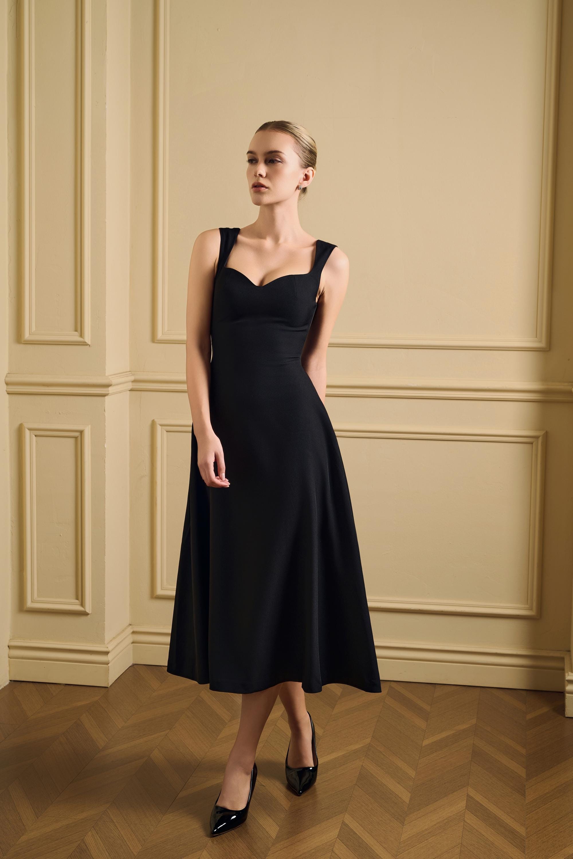 sweetheart neckline cinched waist a line midi dress Ulla Johnson Vivi Sweetheart Neckline Midi Dress in Noir 4 / Noir