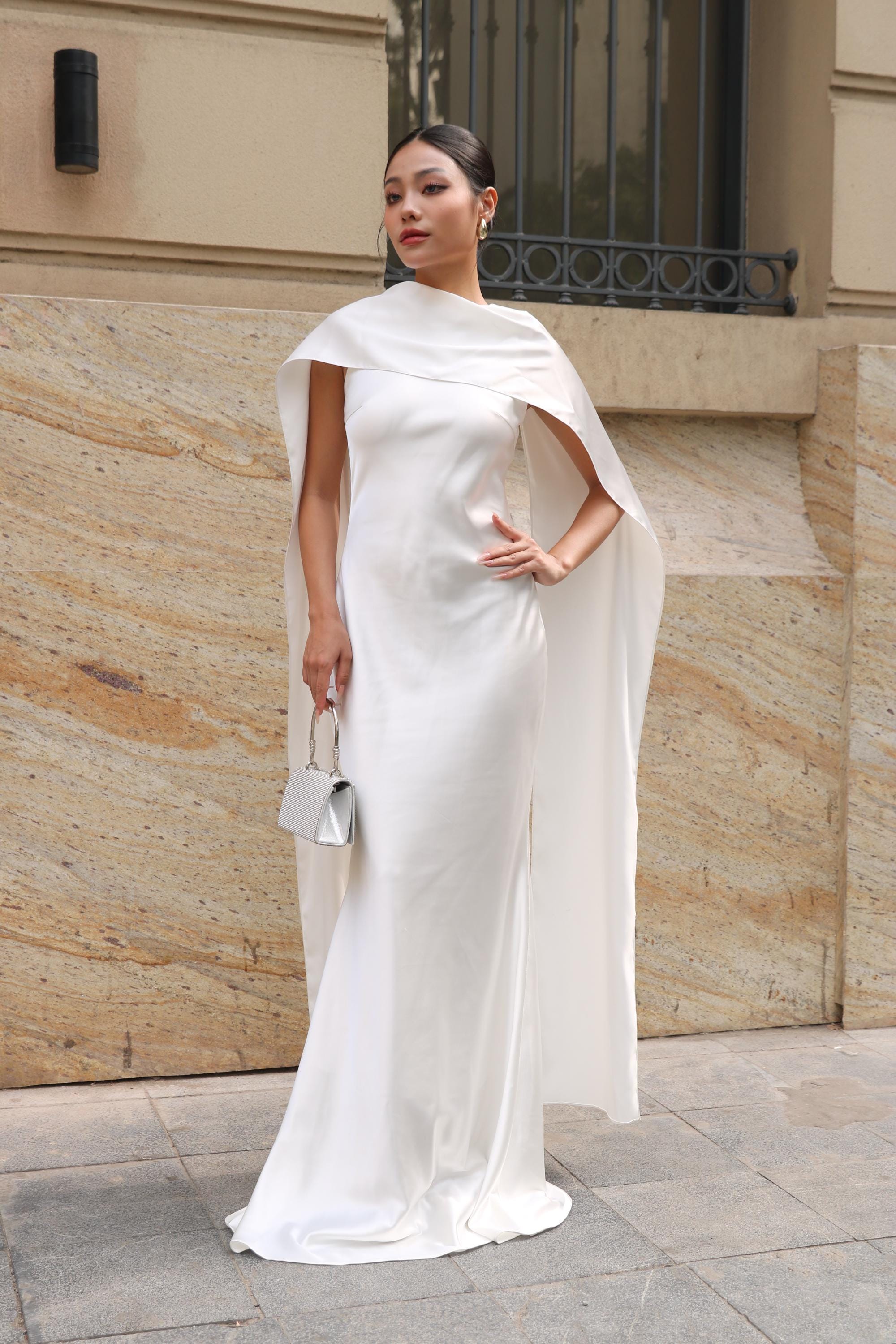 white cape dress Shona Joy - Lucent - Ivory The flowing cape design and tailored fit make it perfect for making a statement at any formal event Modest Formal Cape Dress G569