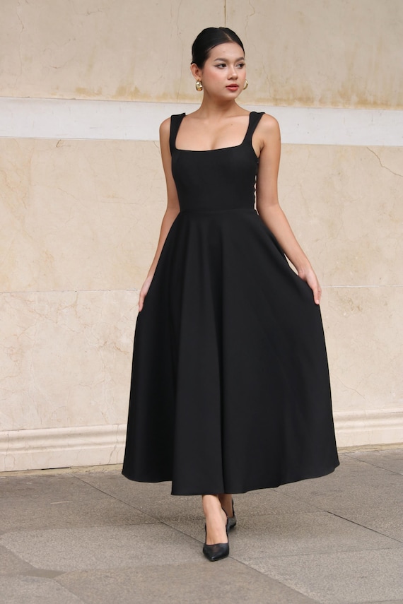 square neck wedding guest dress Ruffles A Line Sleeveless Floor Length  elongated appearance Minimalist White Wedding Guest Midi