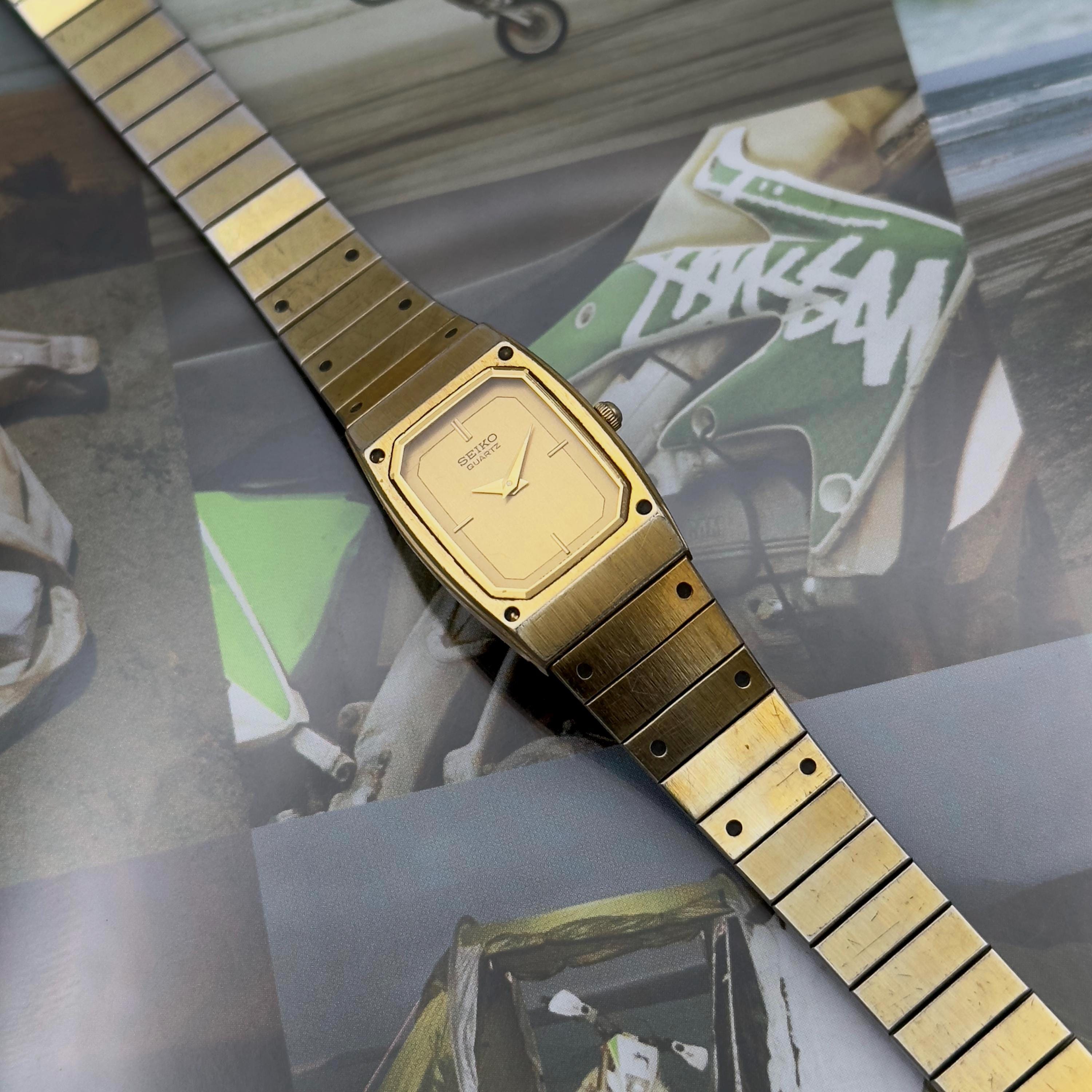 A-15希少 稼働品 SEIKO DOLCE  80年代ヴィンテージ　スクエア型 A-15希少 稼働品 SEIKO DOLCE 80年代ヴィンテージ スクエア型 時計