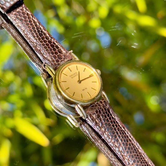 ちくわ　86 エイティシックス　SP サイン　bgs10 ゴールド Sports Luxe 33mm Hexa Black & Gold Bracelet Watch | Olivia Burton