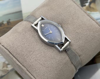 Vintage Timex Watch Women Silver Tone Sport Blue Dial & Band  display picture 3