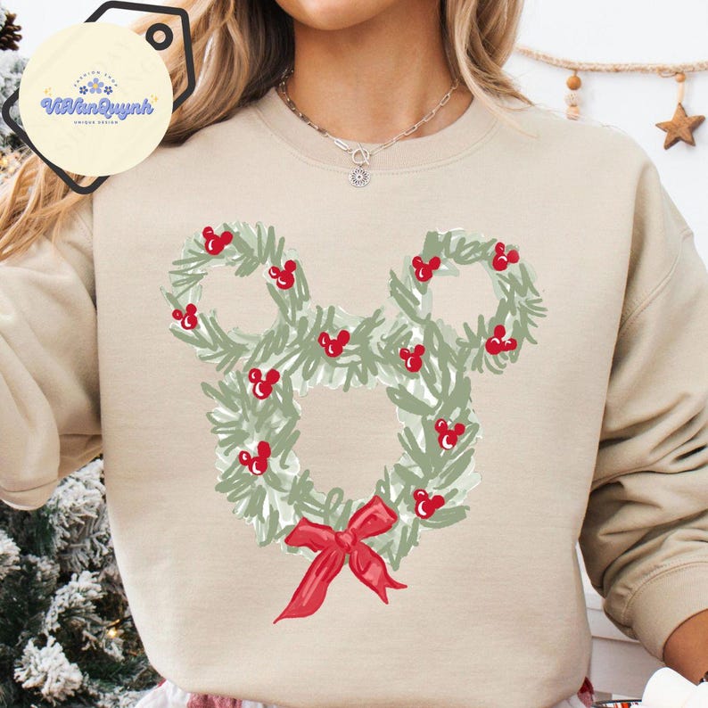 Watercolor Mickey Christmas Wreath shirt, Magic Kingdom Family Christmas matching shirts, WDW Disneyland Birthday Christmas Girly shirt bild 8