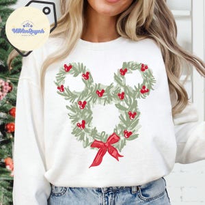 Watercolor Mickey Christmas Wreath shirt, Magic Kingdom Family Christmas matching shirts, WDW Disneyland Birthday Christmas Girly shirt bild 4