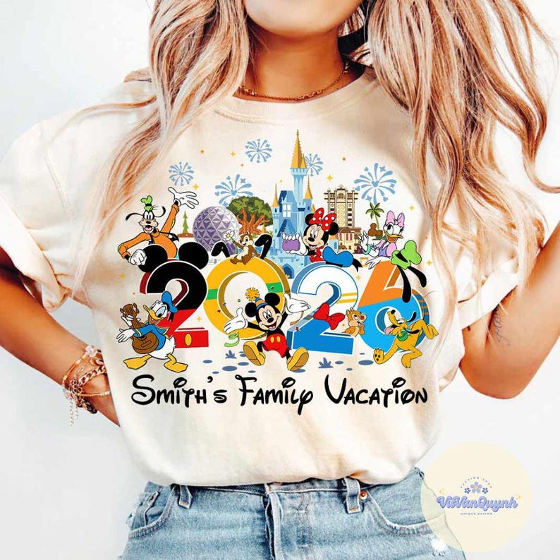 Custom Name Disney trip 2026 Shirt, Mickey & friends WDW Magic Kingdom T-Shirt Family matching Tee, Disney Family vacation Tshirt baby tee bild 2