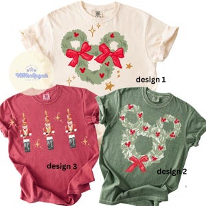 Watercolor Mickey Christmas Wreath shirt, Magic Kingdom Family Christmas matching shirts, WDW Disneyland Birthday Christmas Girly shirt bild 14