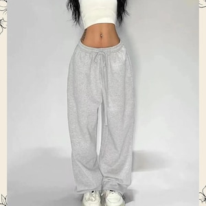 High-Waist Wide-Leg Drawstring Lounge Pants for Women—Relaxed-Fit Sweatpants in Black Grey with Elastic Waistband and Side Pockets