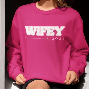 Suéter personalizado para esposa, sudadera con estampado rosa, estampado de letras personalizado, sudadera para novia, regalo de compromiso, camiseta para futura esposa