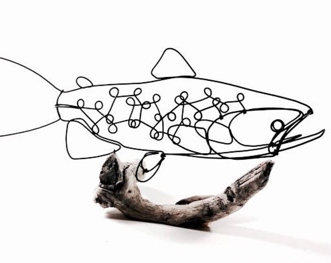 Brown Trout Wire Sculpture, Fish Wire Art, Minimal Wire Design