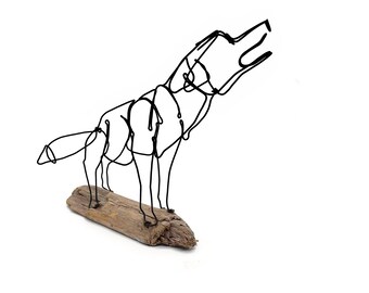 Timber Wolfの彫像、美術工芸品 Timber Wolf Sculpture - Etsy