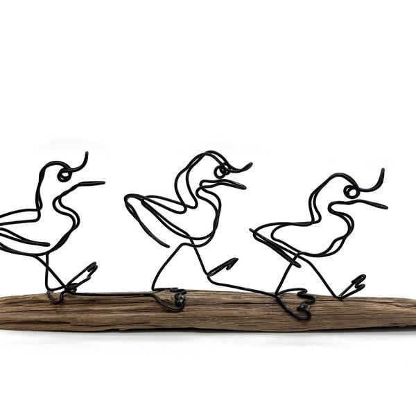 Ducks in a Row Sculpture, Wire Sculpture, One Continuous Line Sculpture, Minimalist Design, Wire Sculpture Ducklings