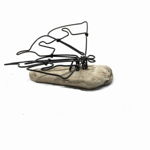 Butterfly Wire Sculpture, Butterfly Wire Art, Minimal Art Design, Great Gift for Gardeners image 4