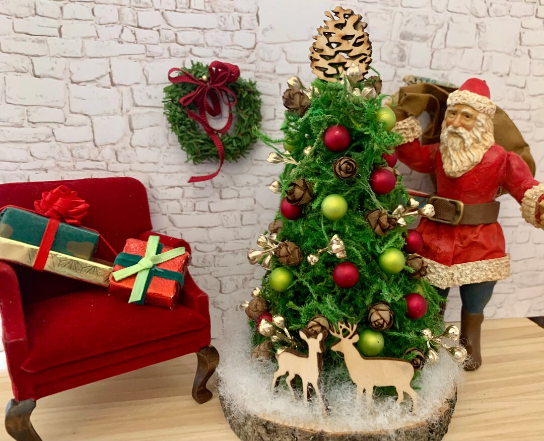 Handmade Dollhouse Christmas Tree, Moss, Reindeer, 112 Scale, Artisan