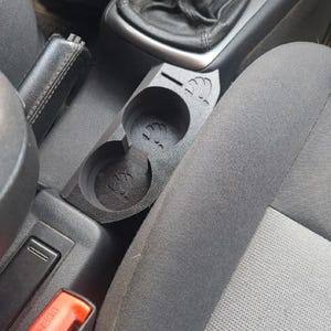 Skoda Octavia 1 cupholder for 2 500ml cans