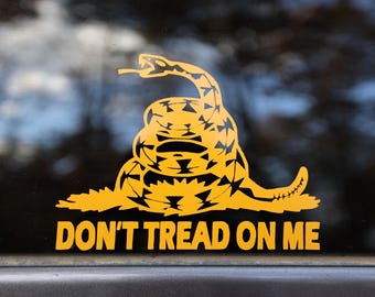 Don't TREAD On Me ~Gadsden Flag~Vinyl Decal Sticker-Choose a Color