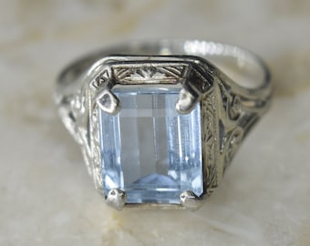 Vintage Art Deco Style 14k White Gold Filigree Aquamarine Ring