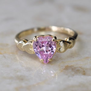 Vintage 14k Gold Pink Topaz Heart Ring