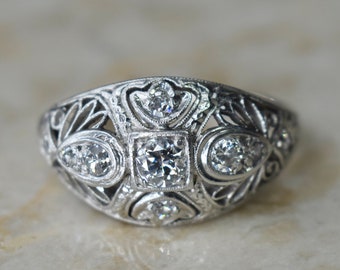 Antique Platinum and Diamond Filigree Ring c.1920s