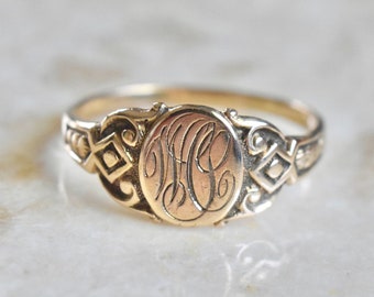 Antique 10k Gold Signet Ring with Monogram WCG