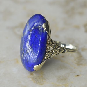 Vintage Lapis Lazuli Ring with 14k Gold Heart Setting