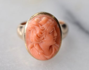 Antique Victorian 14k Gold Ring with Carved Coral Cameo C.1880s
