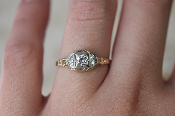 Antique Art Deco Diamond Ring - image 1