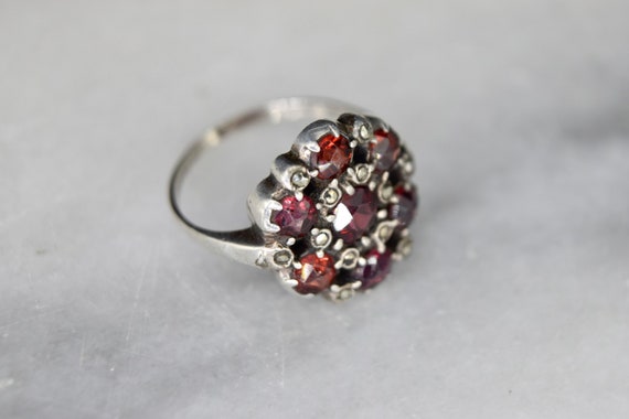 Antique Garnet And Marcasite Silver Ring c.1920s - image 2