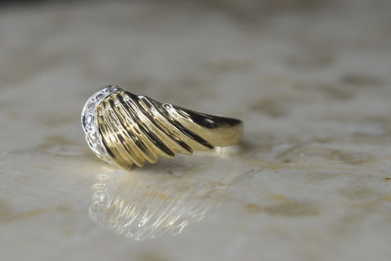 Vintage 14k Gold Croissant Ring with Diamonds c.1… - image 4