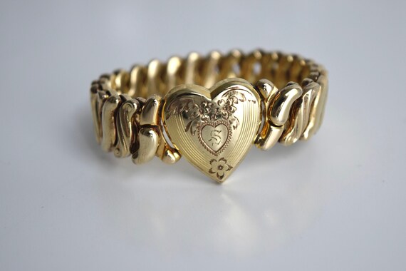 Vintage Sweetheart Expansion Bracelet With S Monog