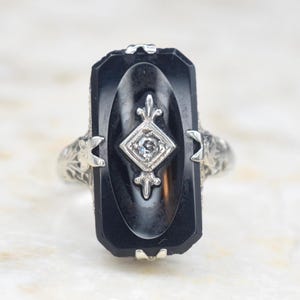 Antiker Art Deco 14k Weißgold Onyx und Diamant Ring c.1920er Jahre