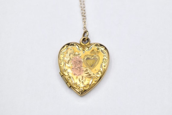Vintage Locket / Gold Filled Sweetheart Locket c.1
