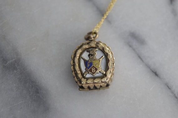 Antique Locket Gold Filled Cameo and Knights of P… - image 4