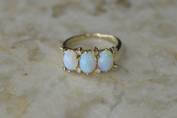 Vintage 14k Gold Opal and Diamond Ring c.1960s - image 2
