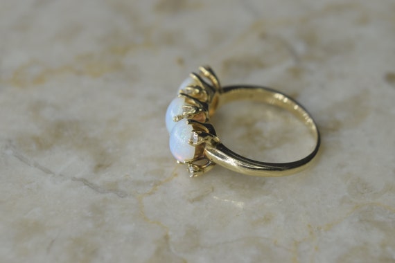 Vintage 14k Gold Opal and Diamond Ring c.1960s - image 5