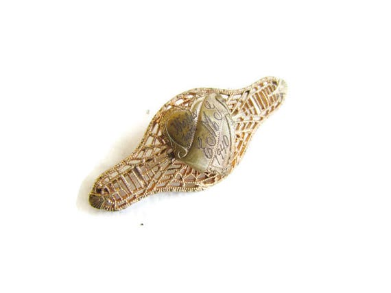 Vintage Worlds Fair 1940 Filigree Brooch - image 3