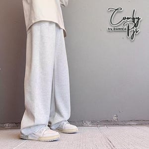 Wide Leg Sweatpants | Y2K Loose Streetwear Slacks | Casual Fashion | Relaxed Fit Apparel