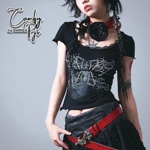 Women&#39;s Gothic Crop Top | Short Sleeve Graphic Tee | Y2K Grunge Streetwear Shirt | Alternative Punk Style | Gift for Her