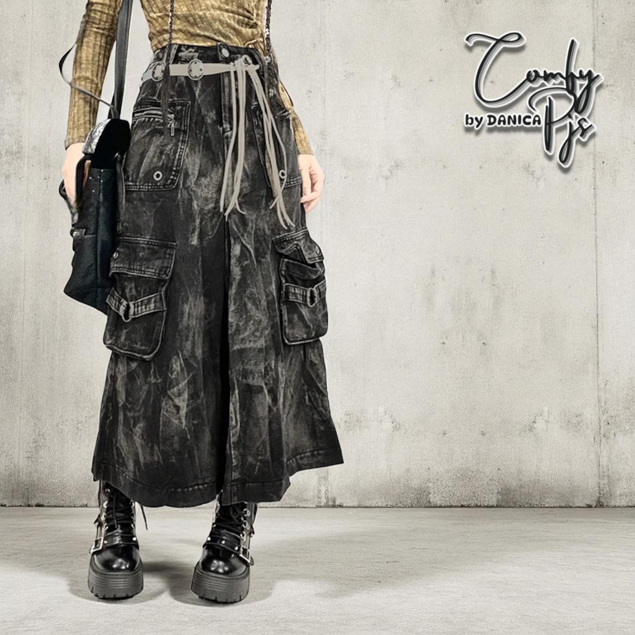 Y2K, fairy grunge, Heisei era, zip-up, cargo skirt, GOA style