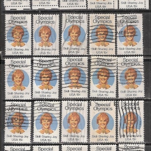 25 OLIMPÍADAS ESPECIAIS Selos postais usados dos EUA de 15 centavos para artesanato "Criança e Medalha"