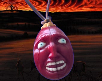 Op Berserk geïnspireerde Behelit-ketting 'Egg of the King'